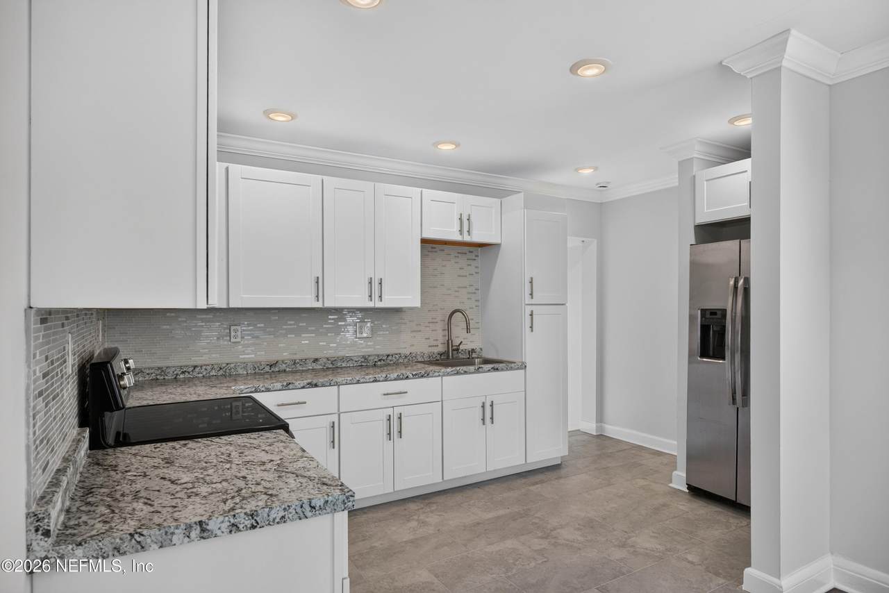 316 41ST Street - Photo 1