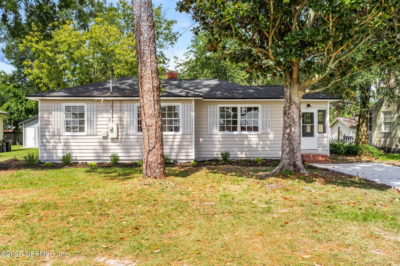 4609 Cambridge Road - Photo 1