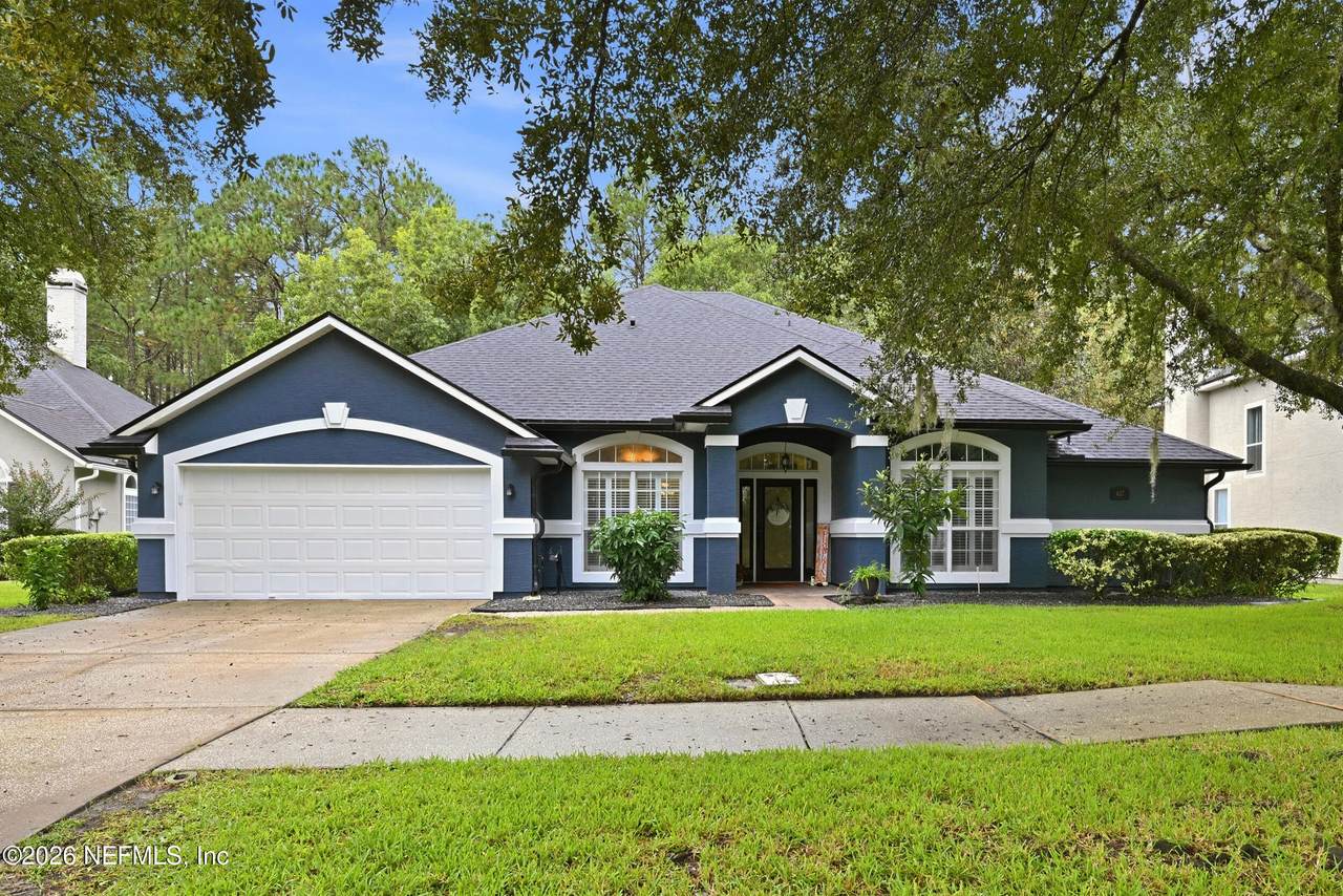 407 Hampton Club Way - Photo 1