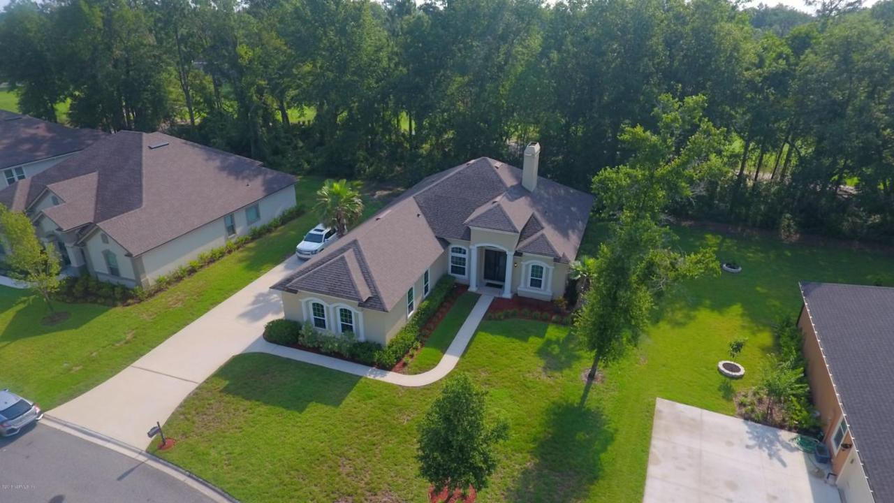 3676 Oglebay Dr - Photo 1