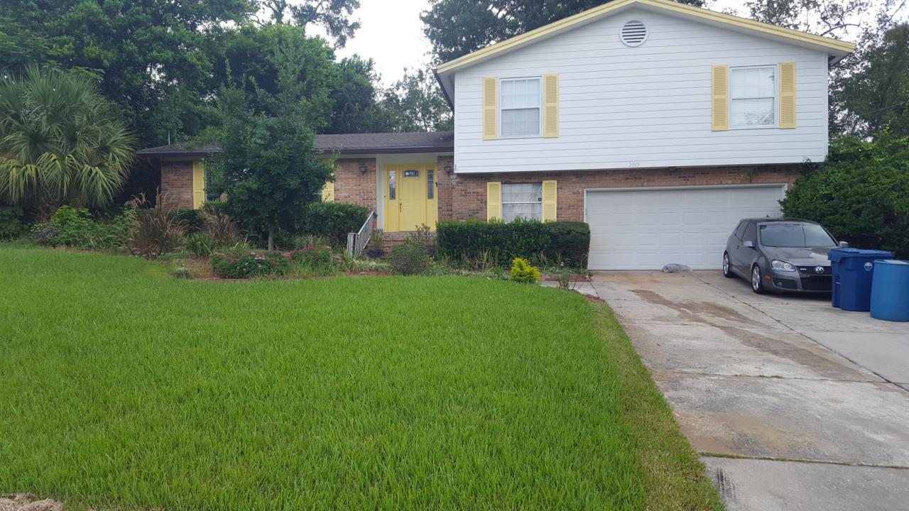 2015 Woodleigh Dr - Photo 1