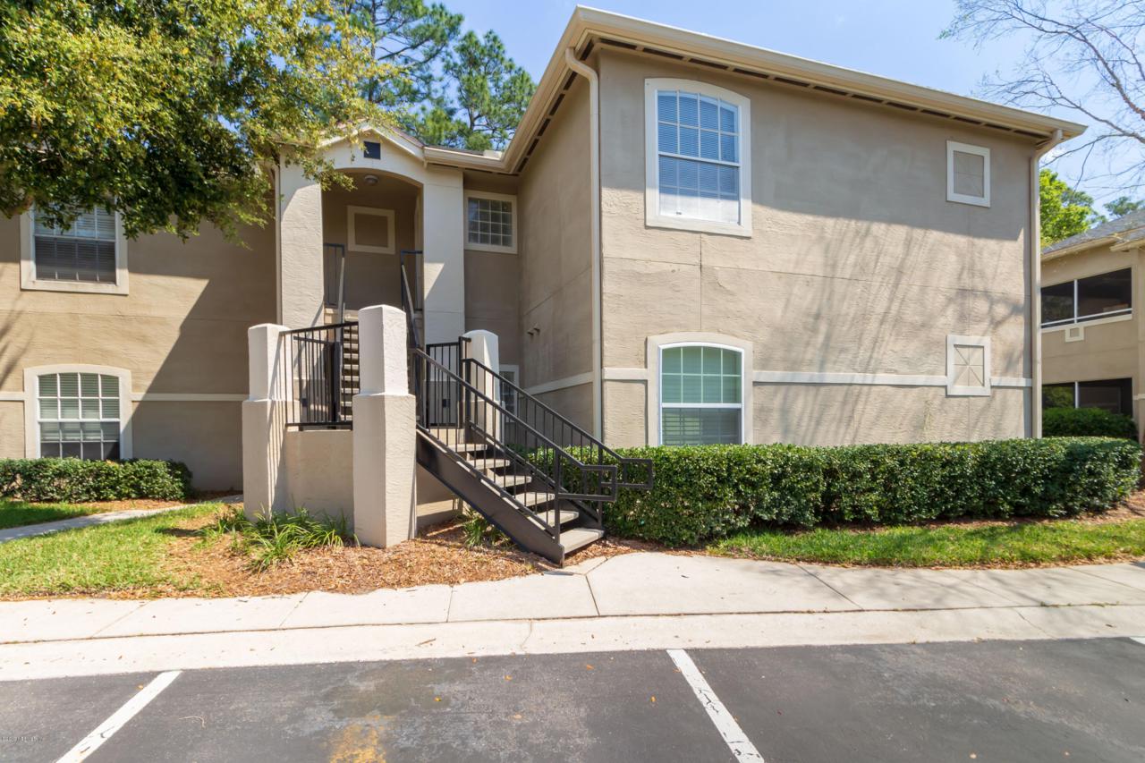1655 The Greens Way - Photo 1