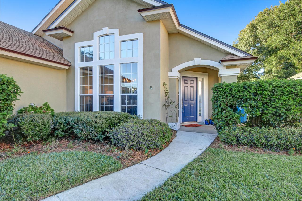 4586 Royal Port Dr - Photo 1