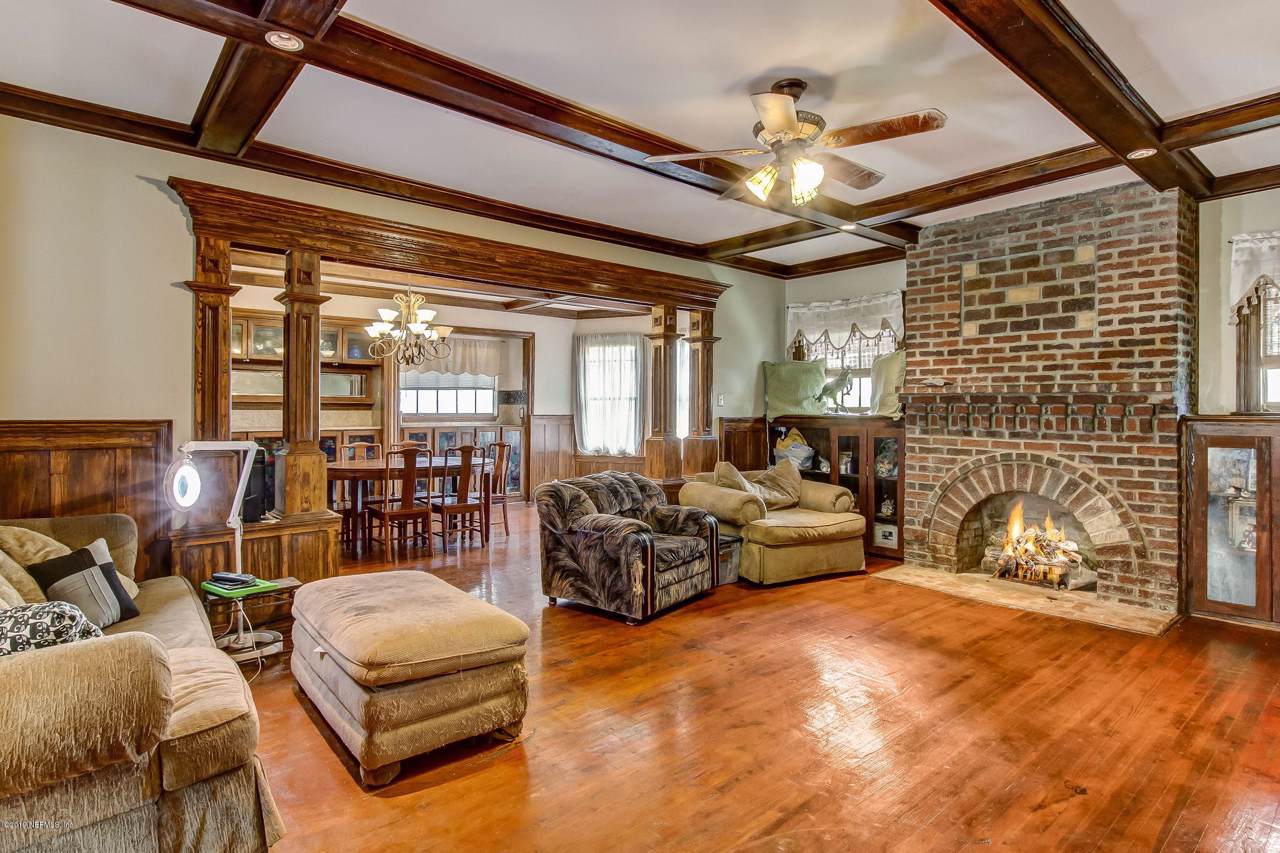 2215 Riverside Ave - Photo 1