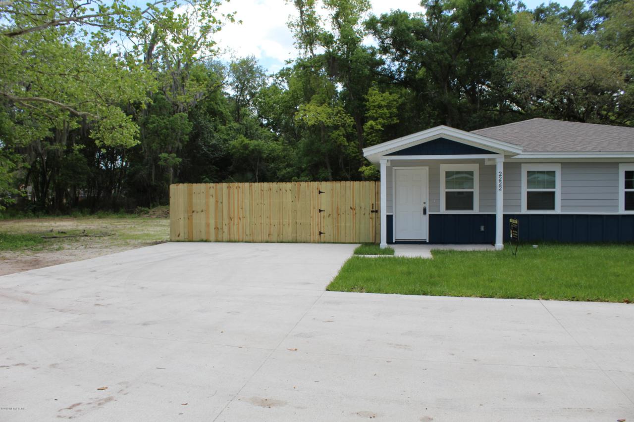 2222 Thomas Ct - Photo 1