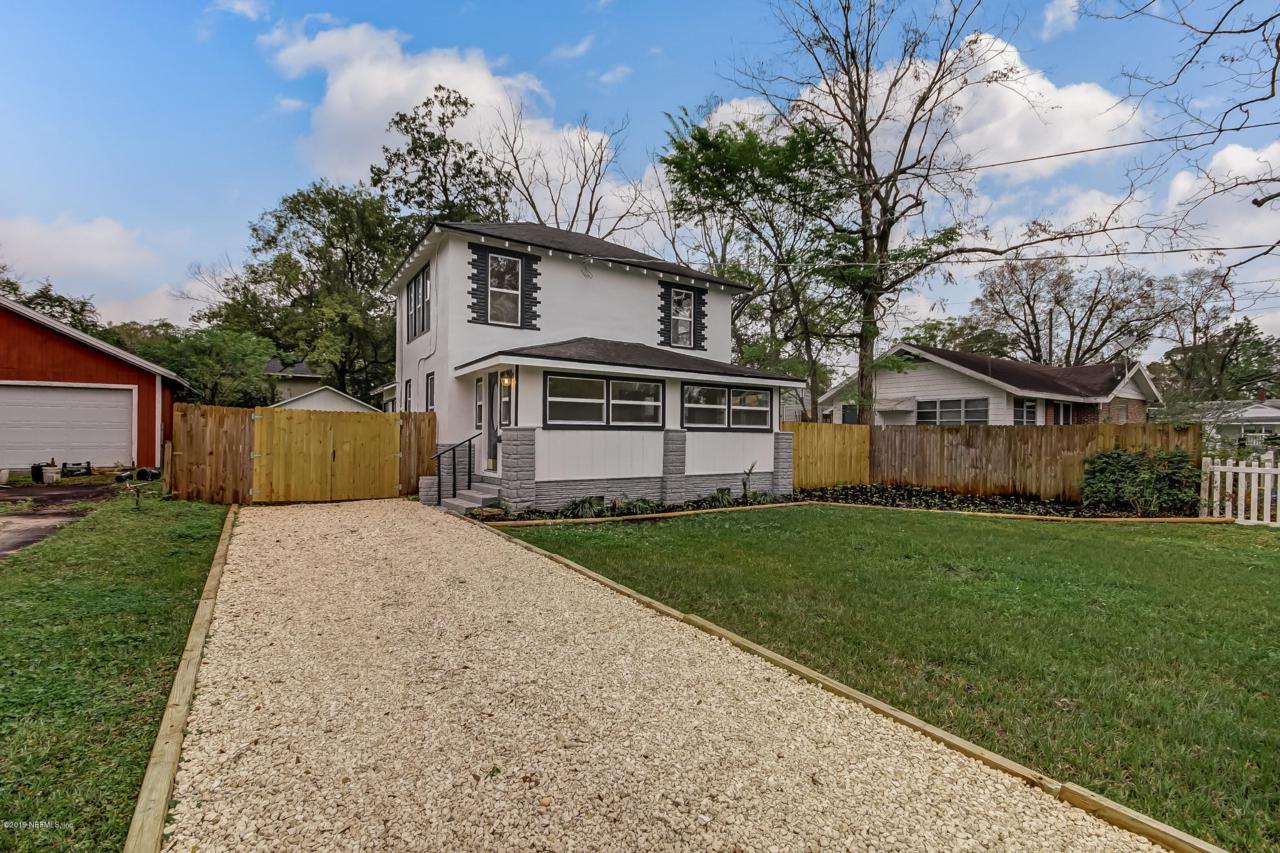 1110 Wycoff Ave - Photo 1