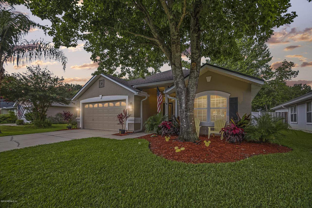 569 Redberry Ln - Photo 1