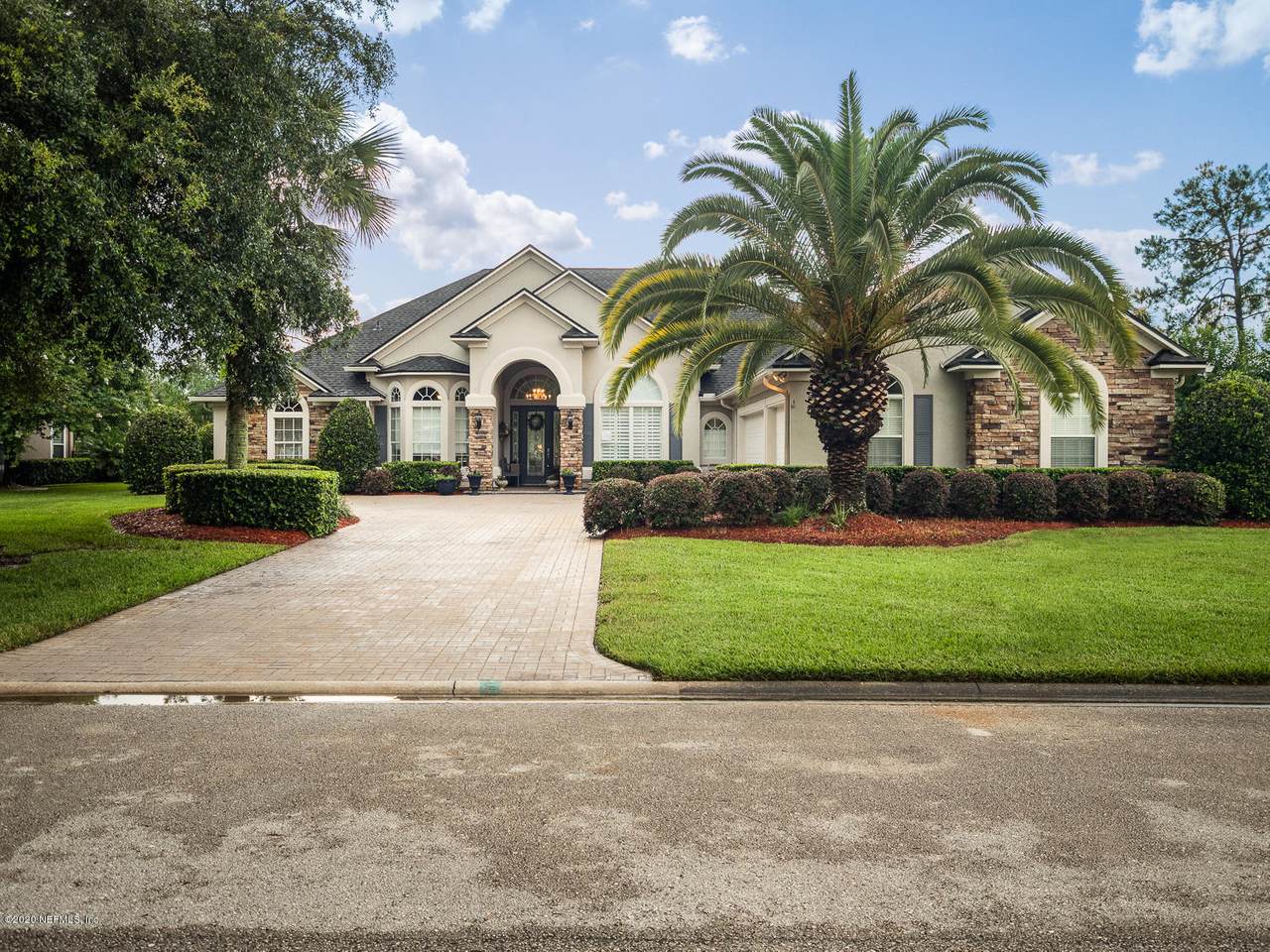 2409 Cimarrone Blvd - Photo 1