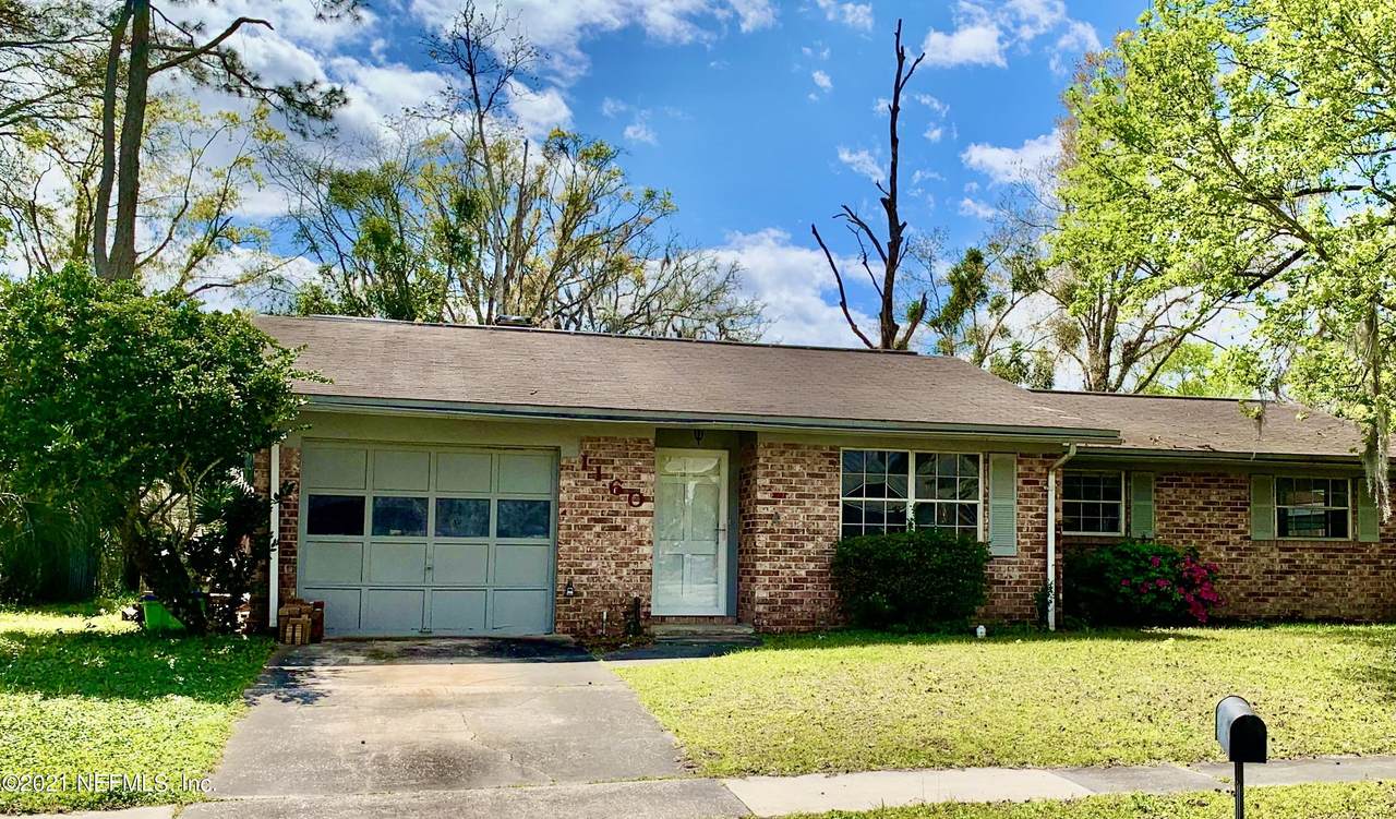 1160 Elm St - Photo 1