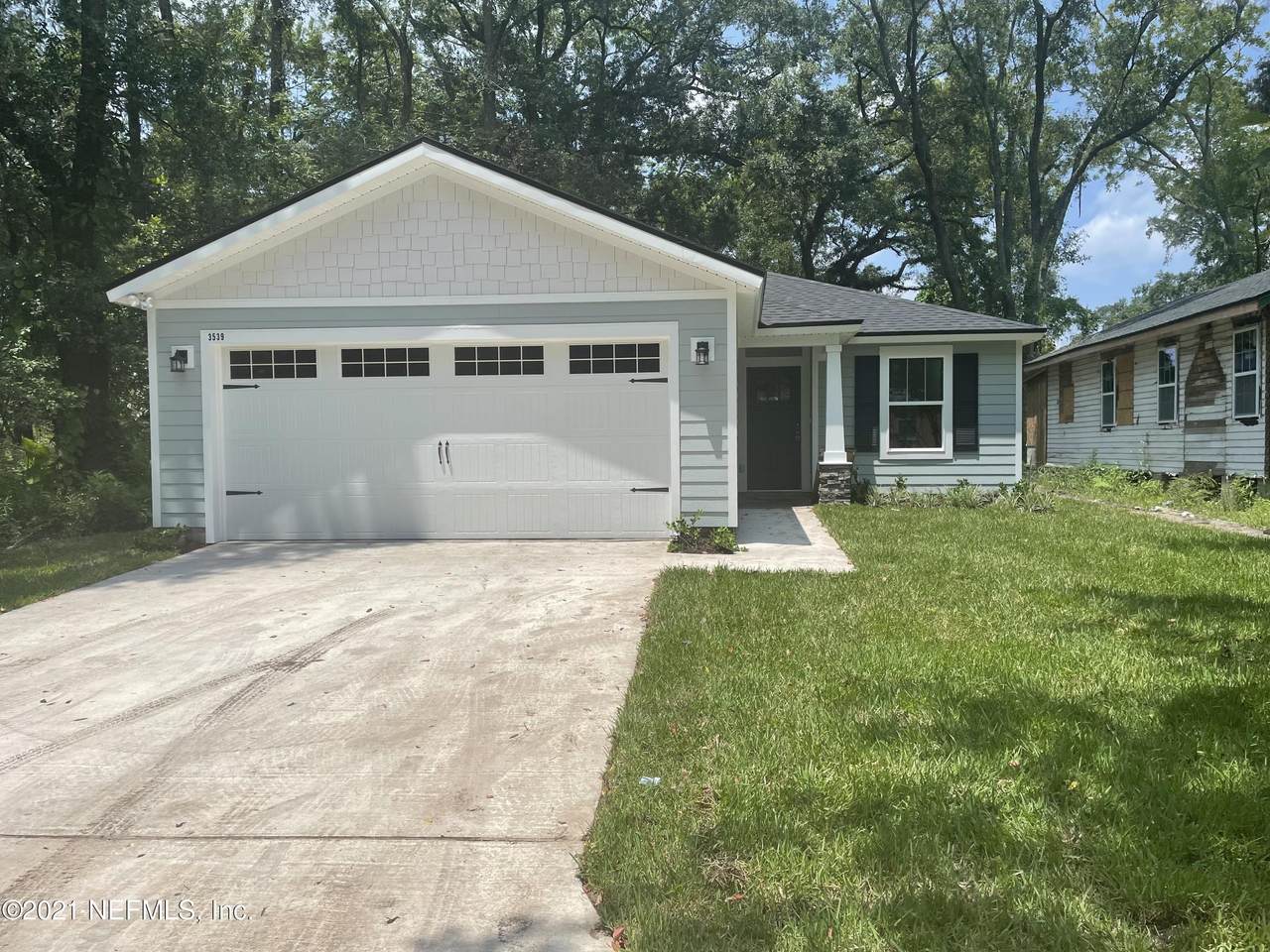 3539 Phyllis St - Photo 1
