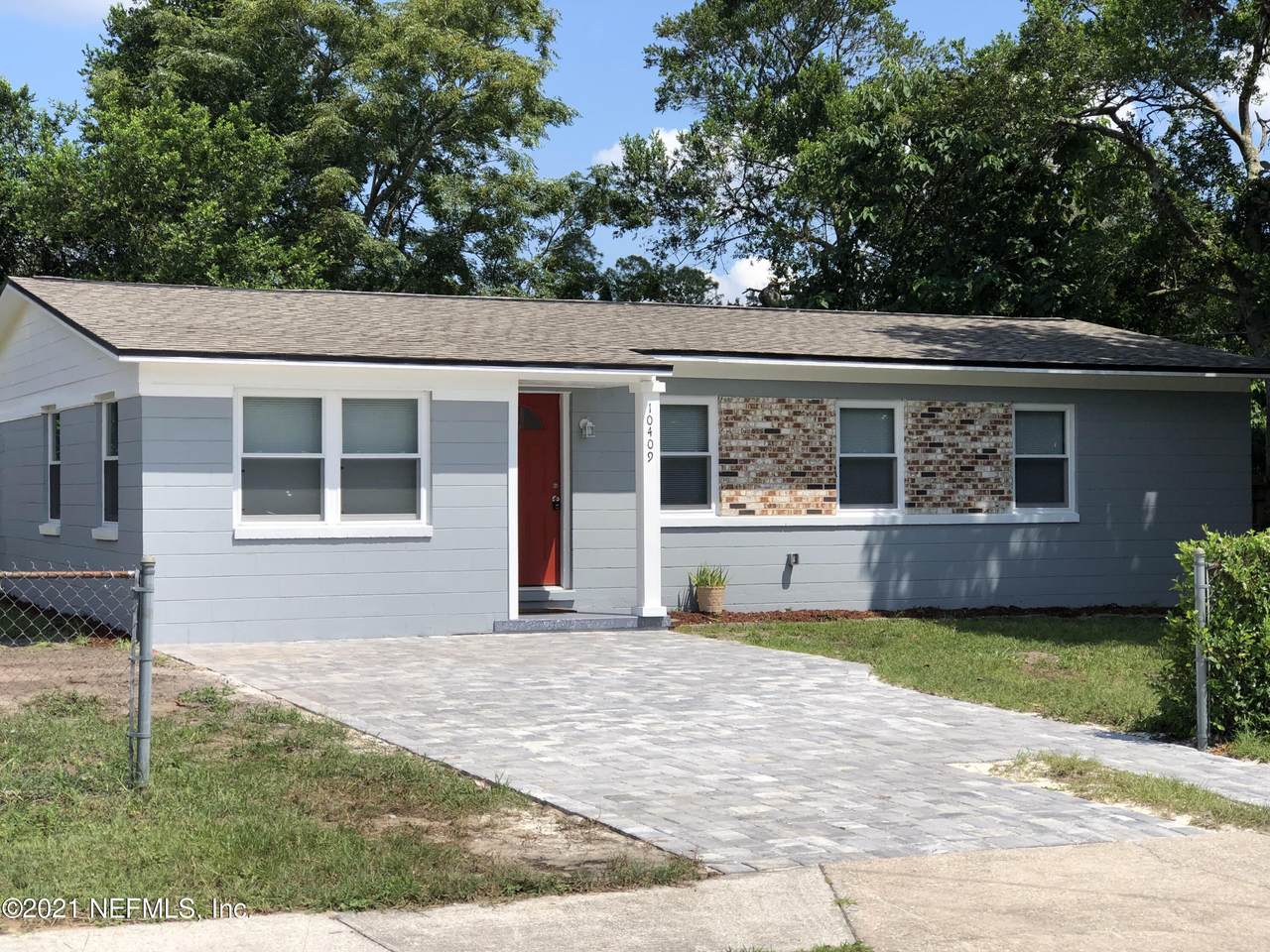 10409 Anders Blvd - Photo 1