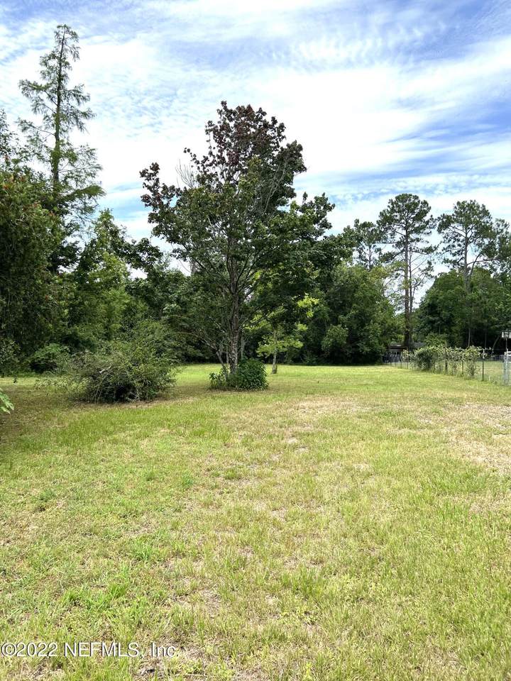 10190 Fraser Rd - Photo 1