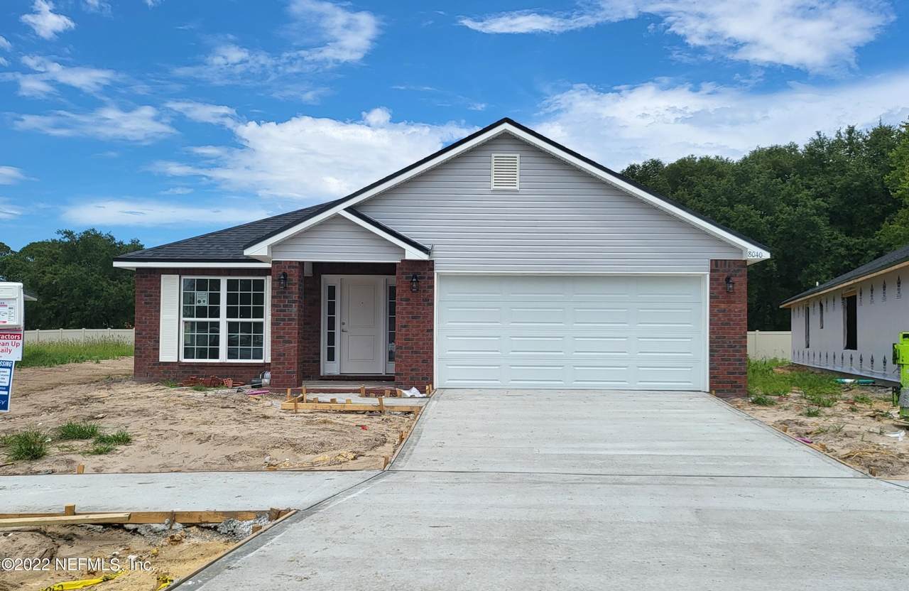 8040 Belsay Cir - Photo 1