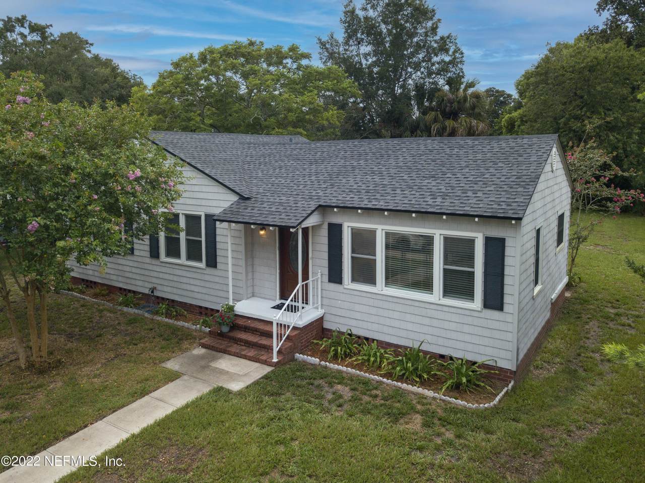 2420 Bayview Rd - Photo 1
