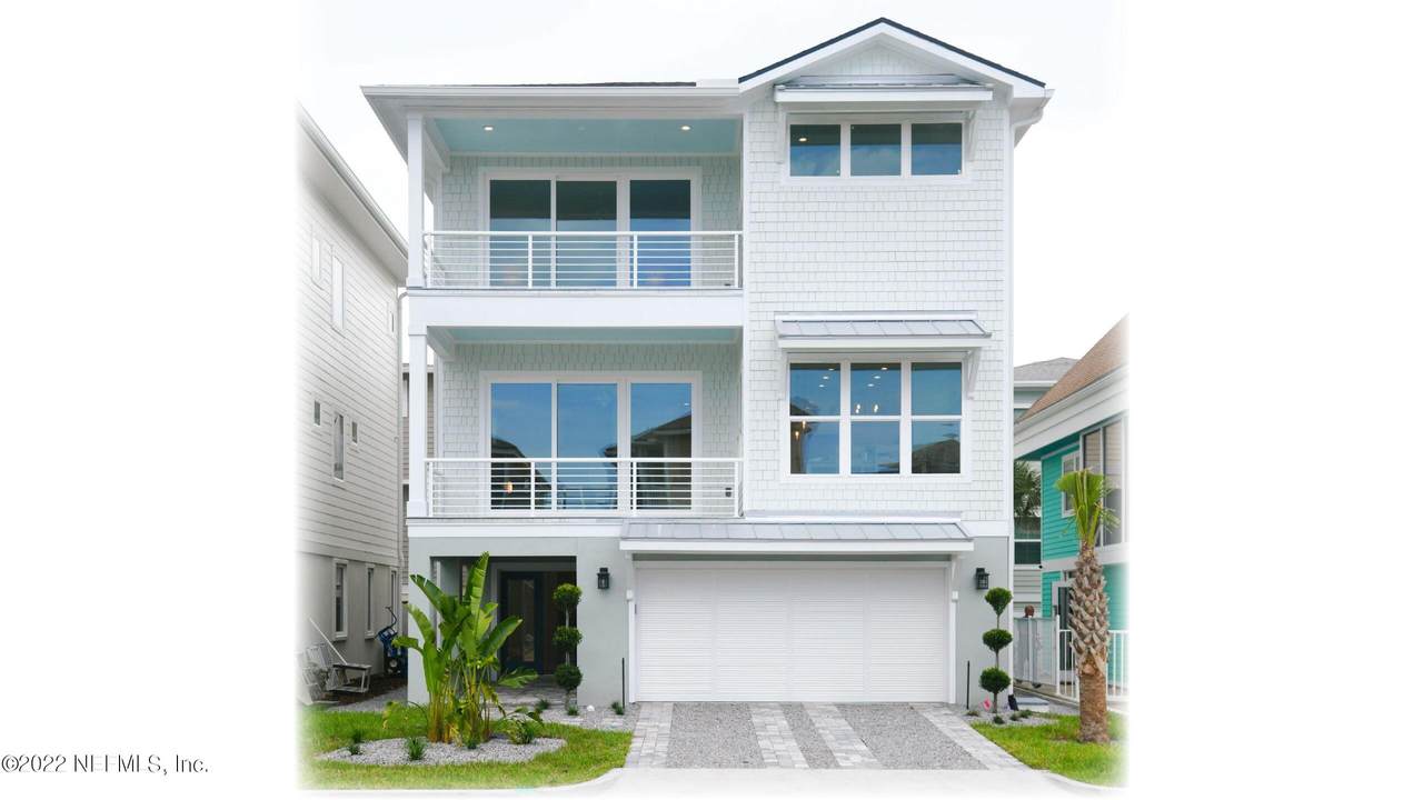 1828 Ocean Dr - Photo 1