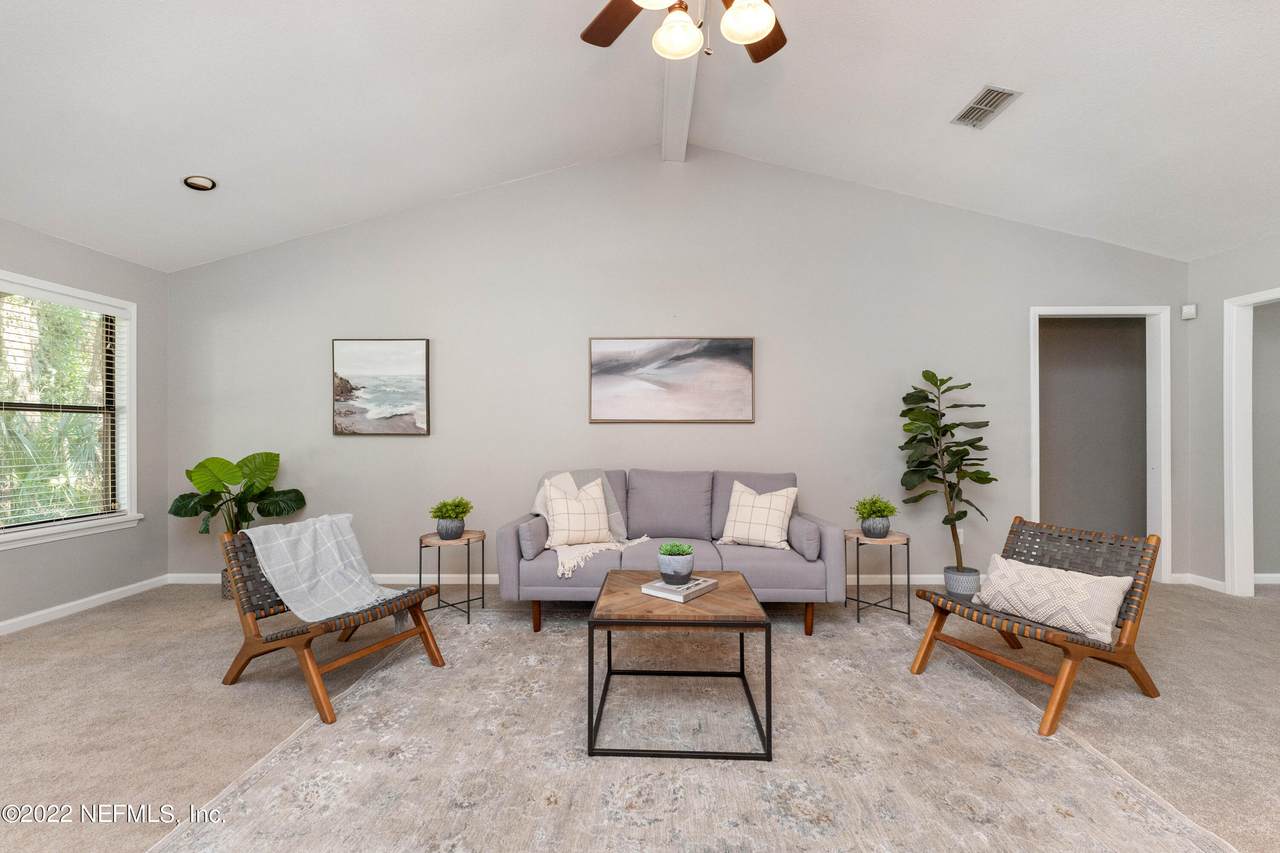 11651 Kingsley Manor Way - Photo 1