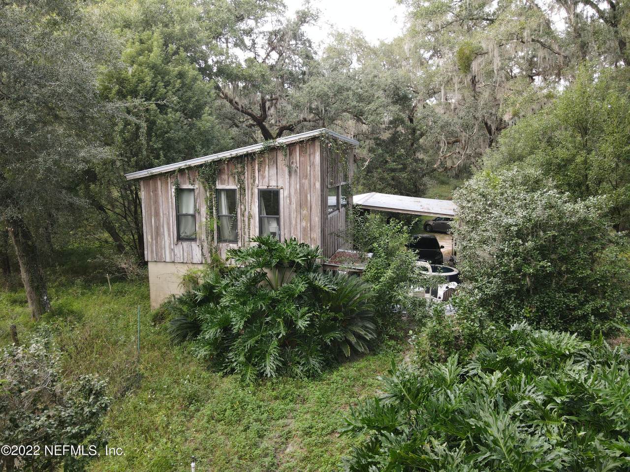 1009 Citron Ave - Photo 1