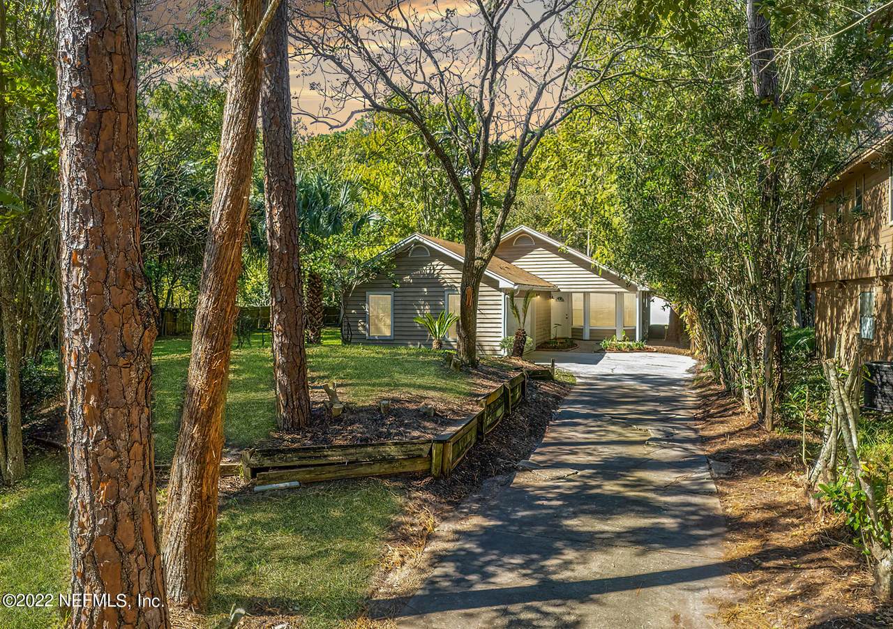 3100 Gerona Dr - Photo 1