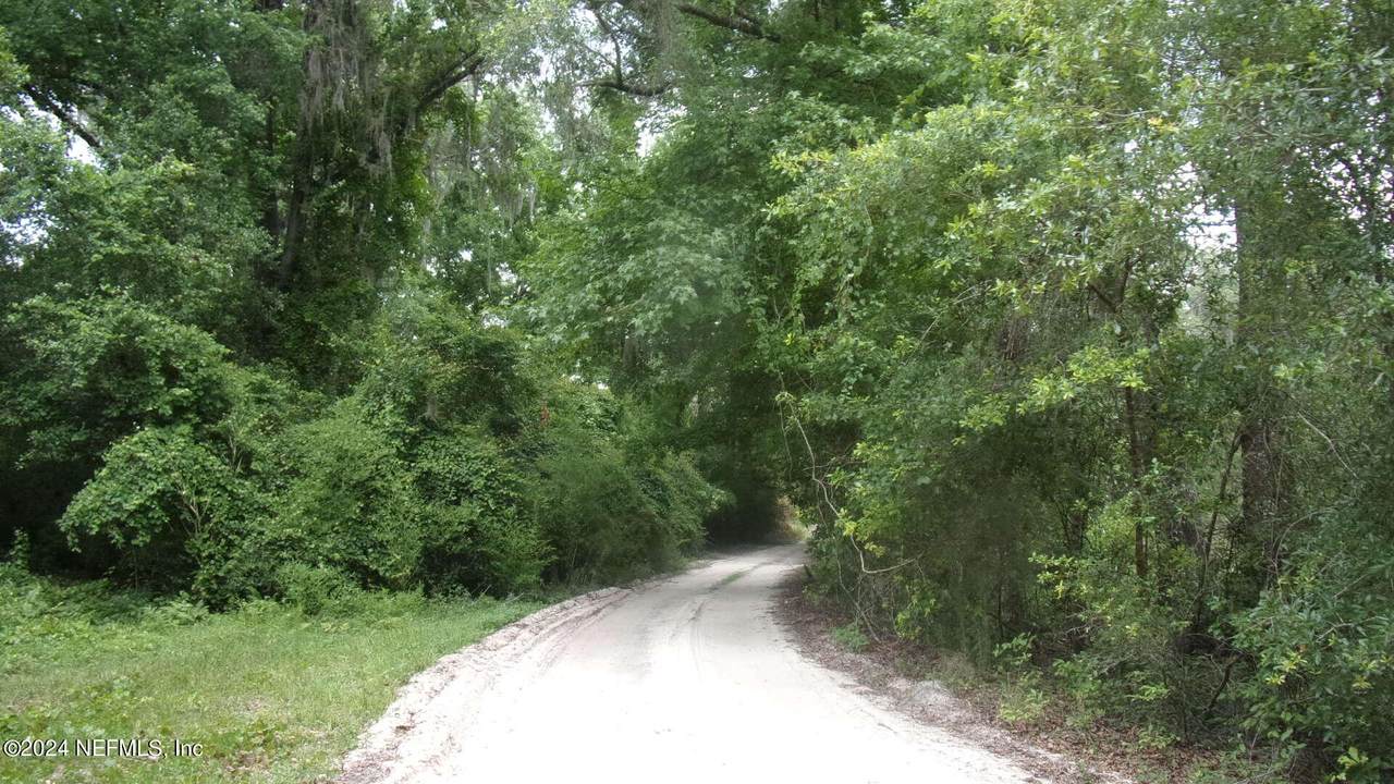 141 Crosby Road - Photo 1