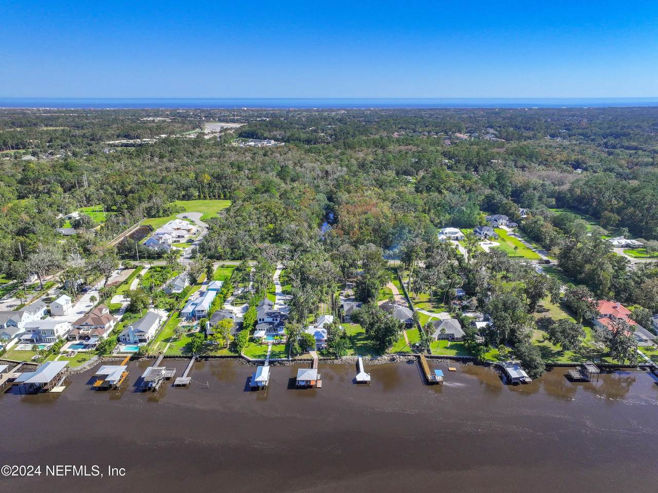 48 Roscoe Boulevard - Photo 1