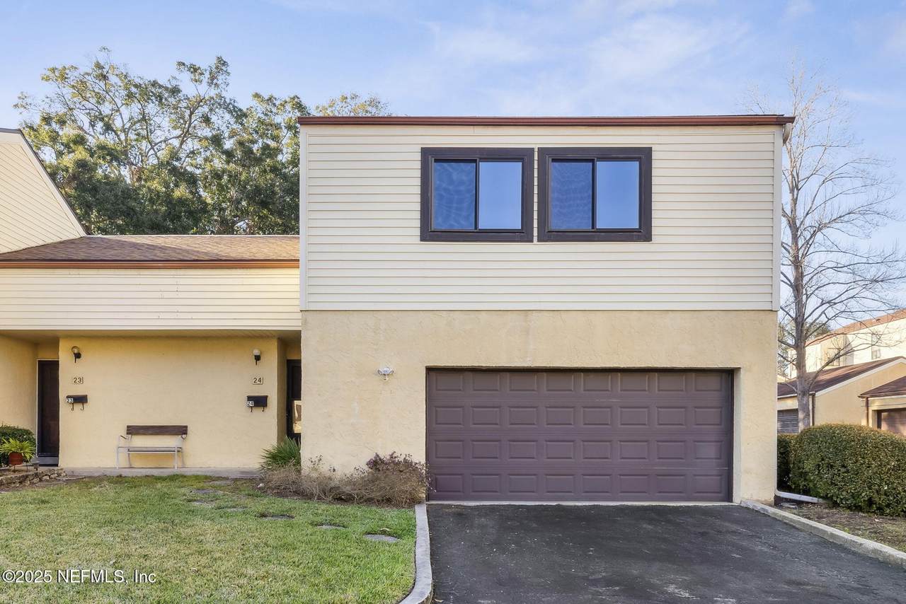 5400 La Moya Avenue - Photo 1