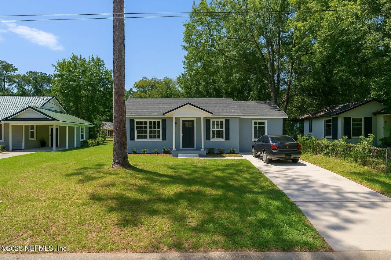 4822 Merrimac Avenue - Photo 1