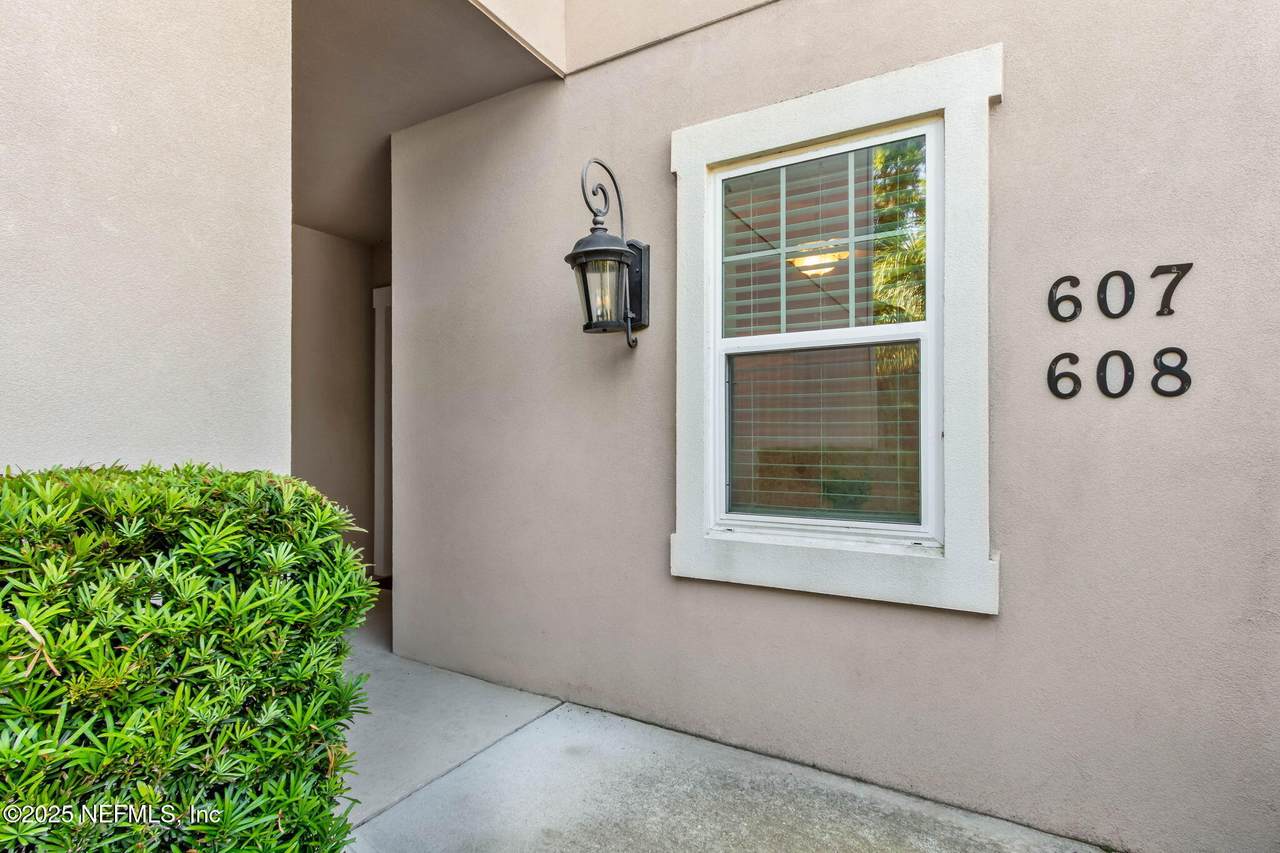 95282 Summerwoods Circle - Photo 1