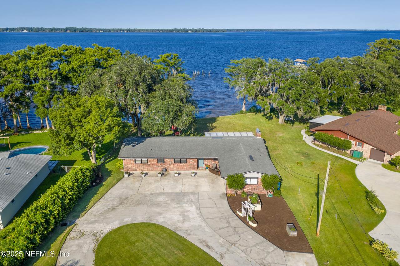 3217 River Road - Photo 1