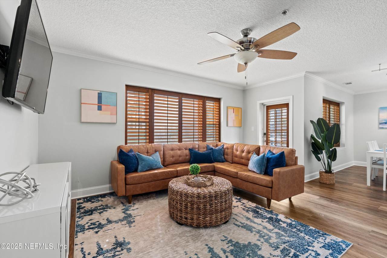 922 1ST Street - Photo 1