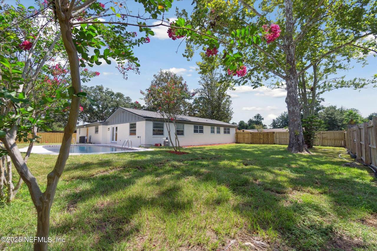 1073 Grove Park Lane - Photo 1