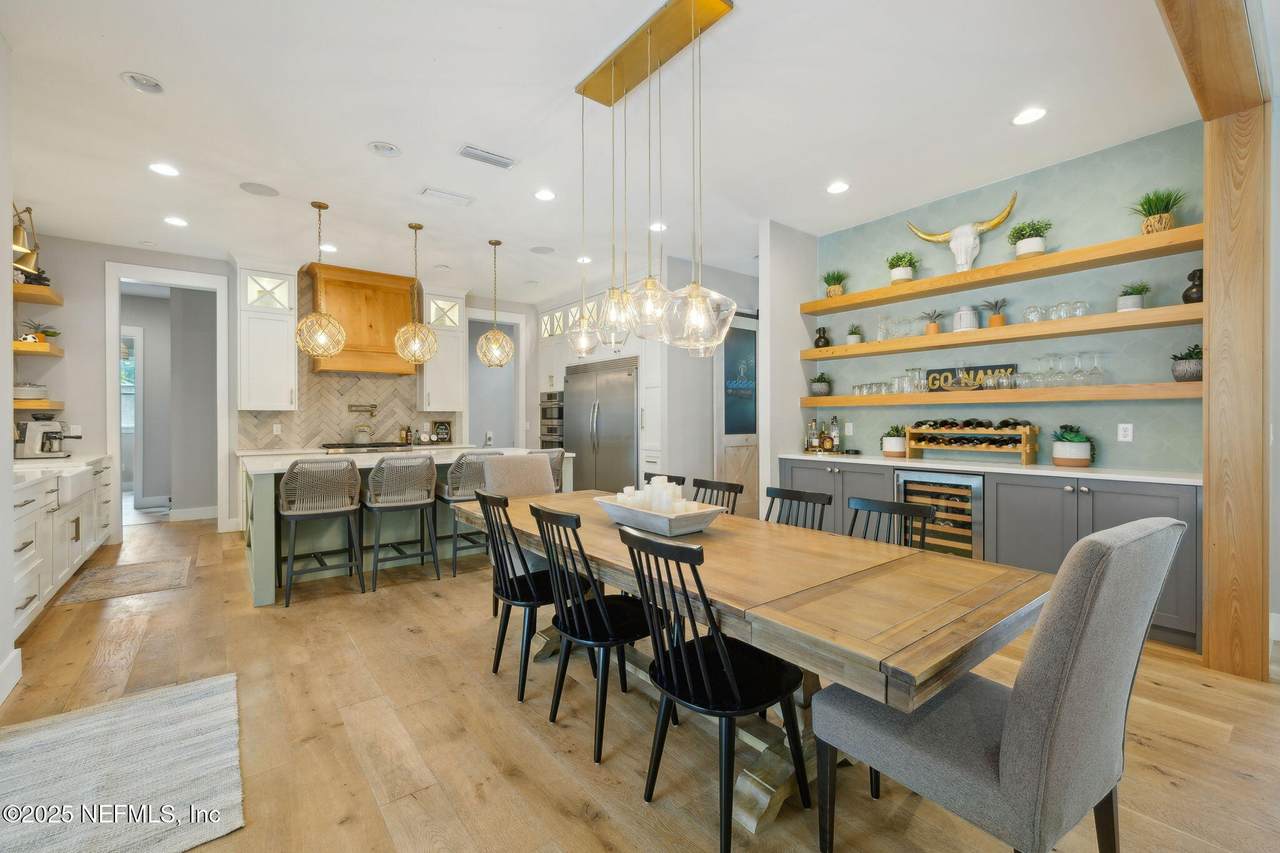 96 Roscoe Boulevard - Photo 1