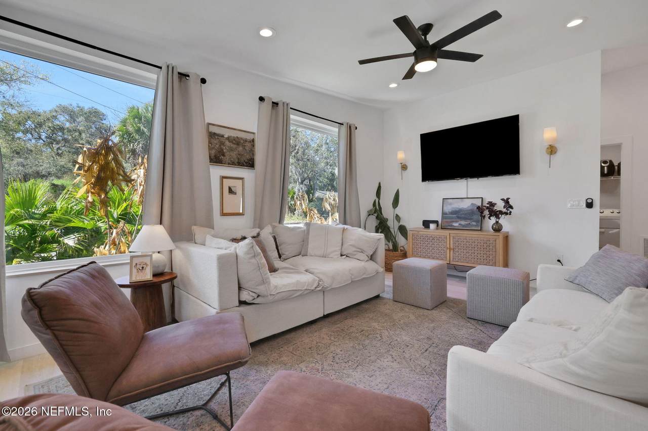 121 Palmer Street - Photo 1