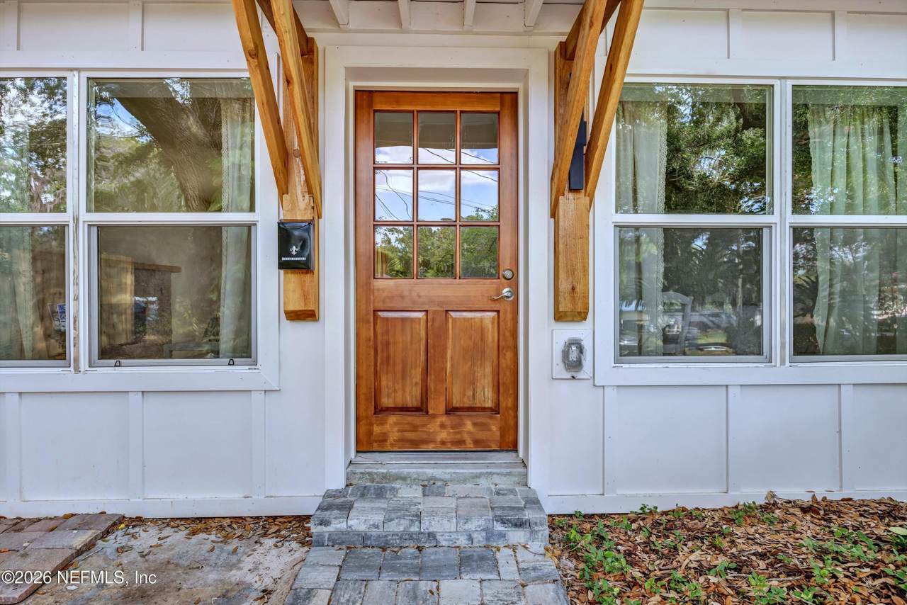 8924 Lopez Court - Photo 1