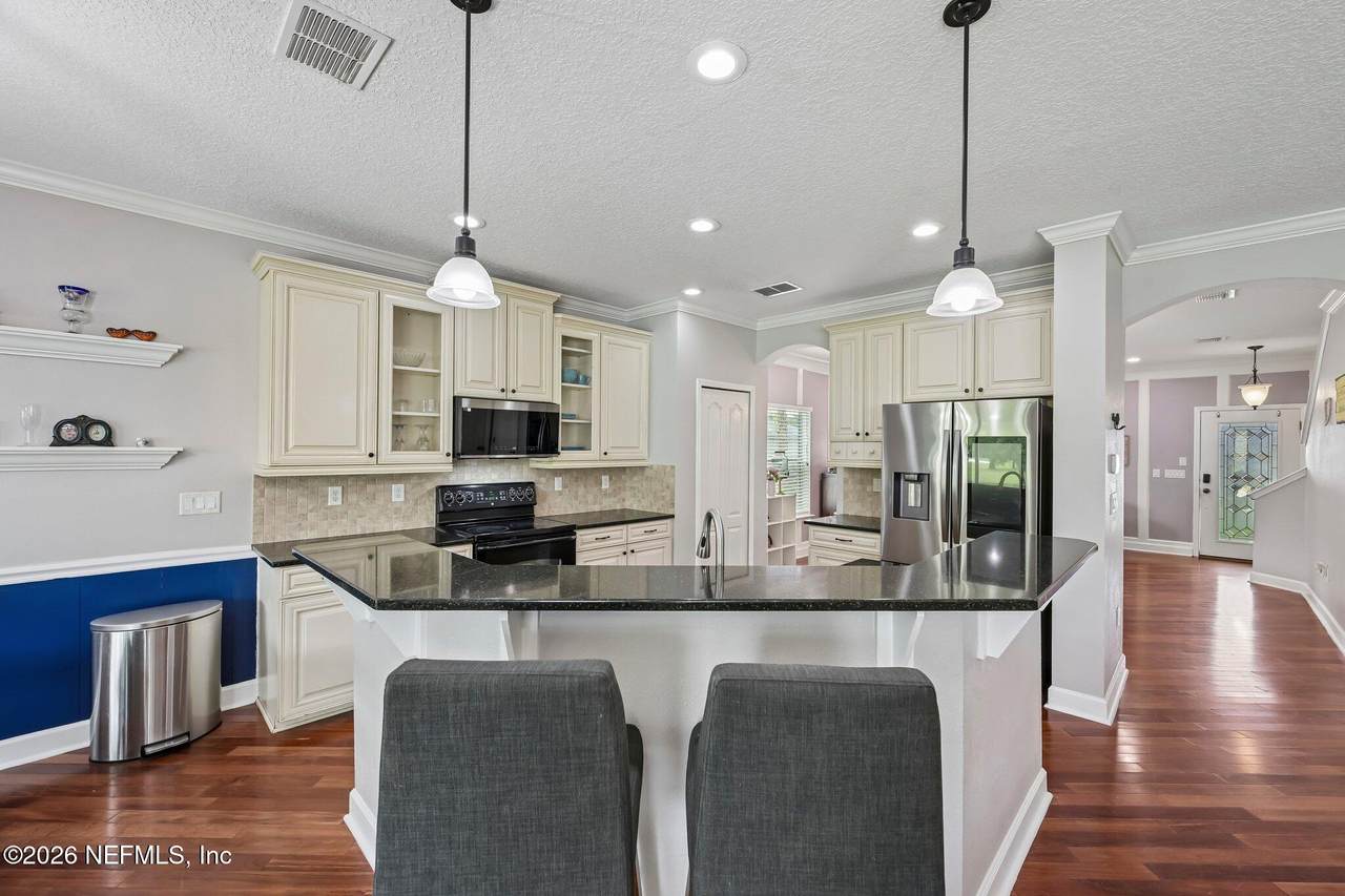 1112 Pine Island Court - Photo 1
