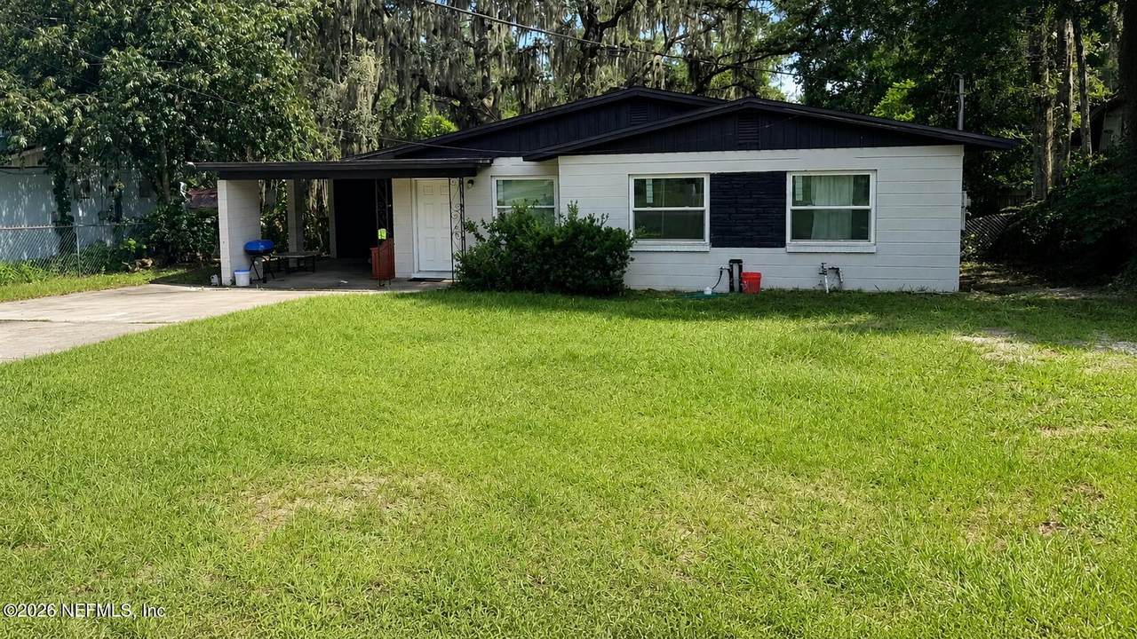 5812 Blackthorn Road - Photo 1
