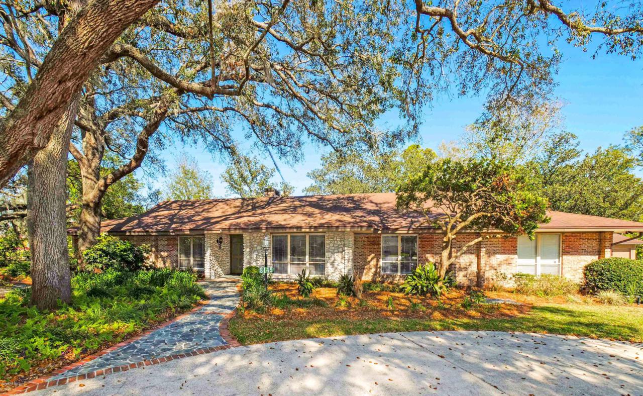 8149 Hollyridge Rd - Photo 1