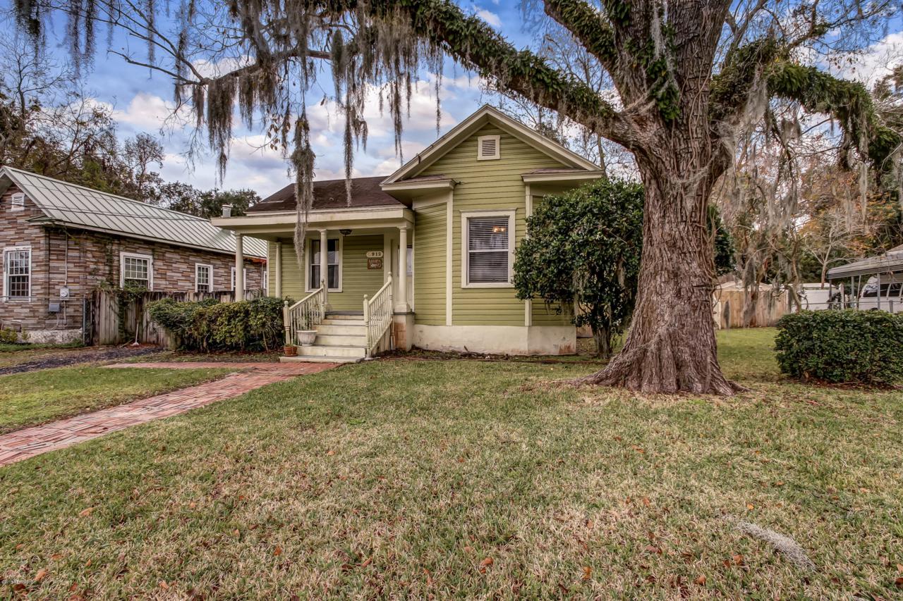2912 Phyllis St - Photo 1