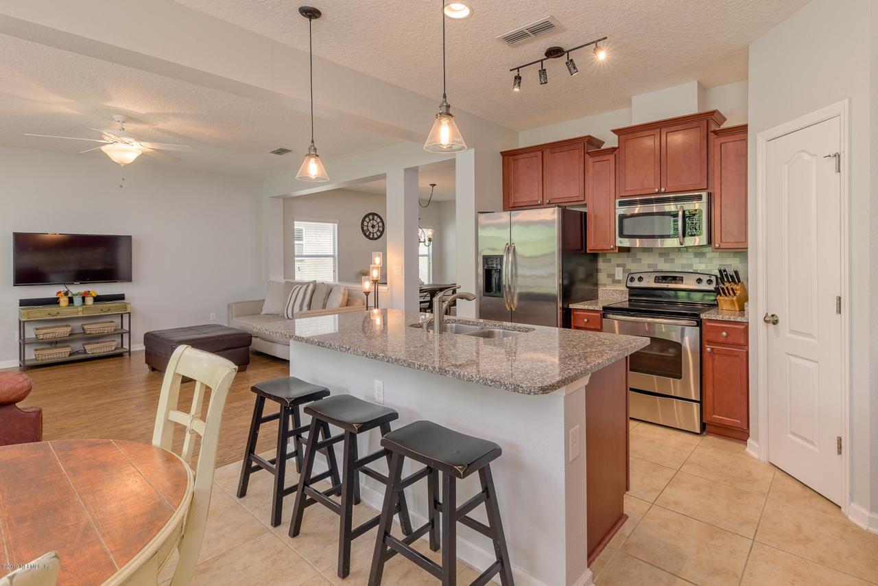 336 Silver Glen Ave - Photo 1