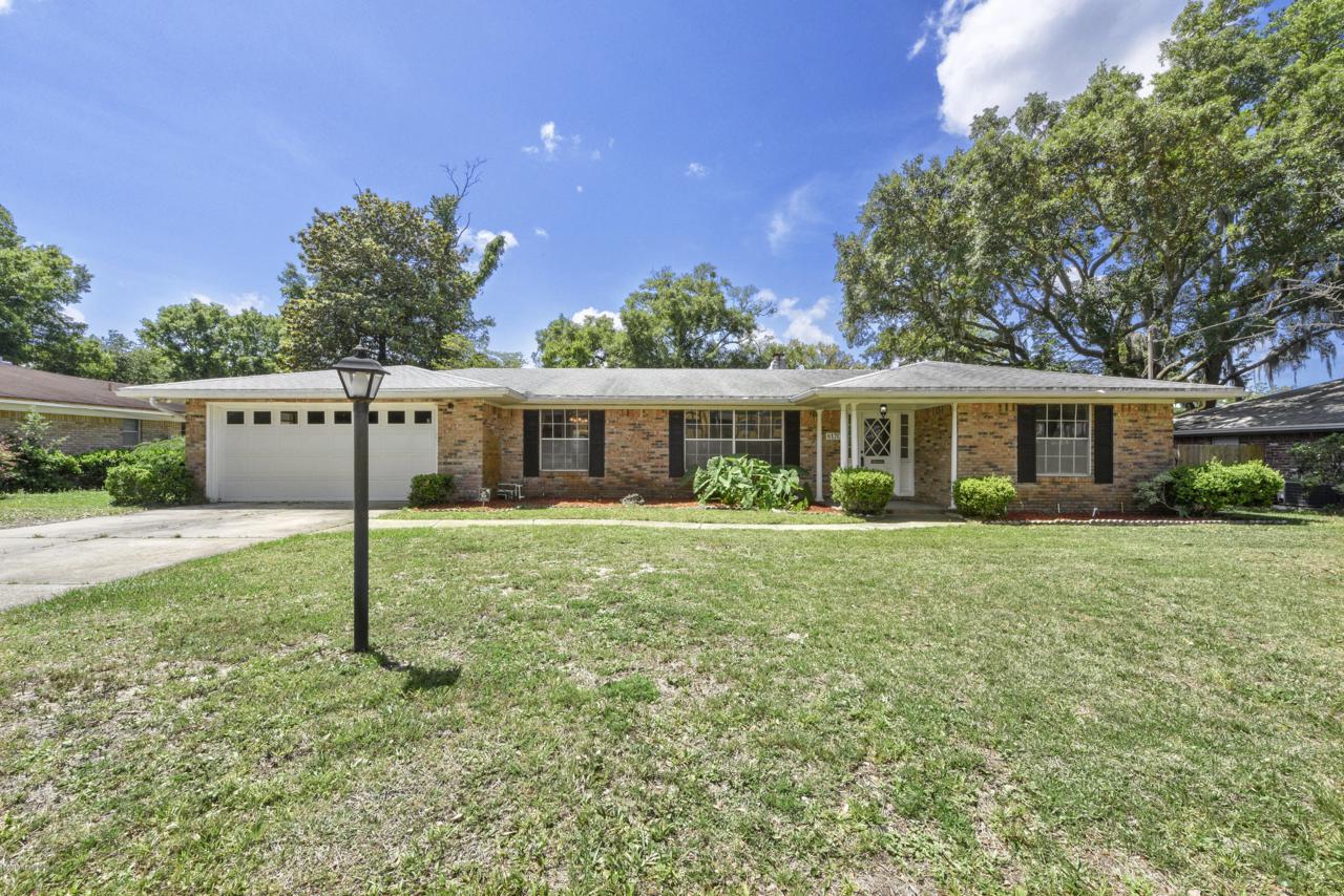 8170 Alderman Rd - Photo 1