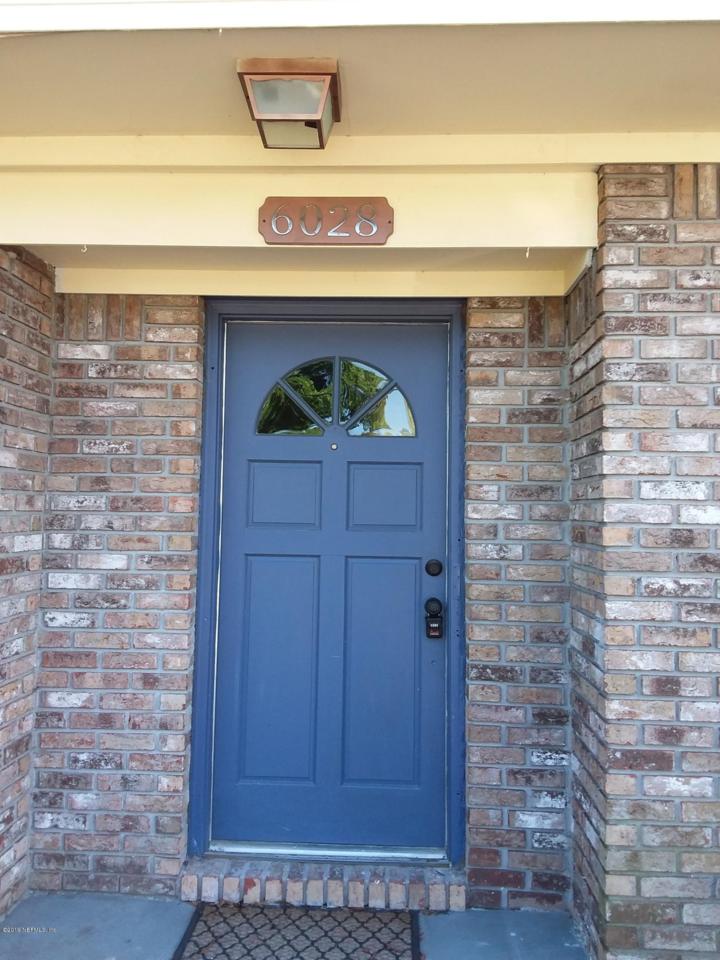 6028 Duclay Rd - Photo 1