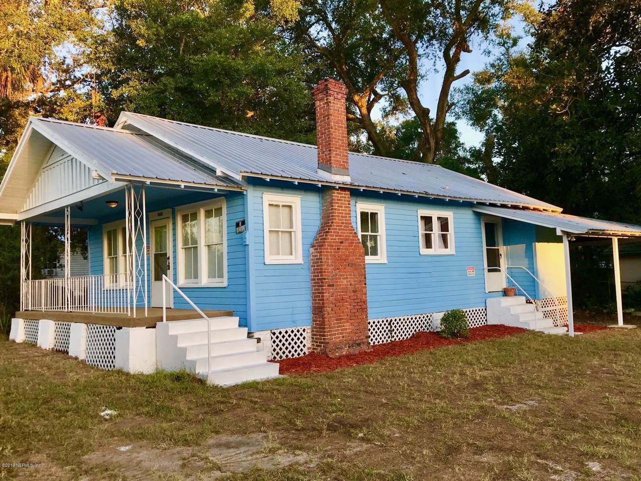 1808 Twigg St - Photo 1