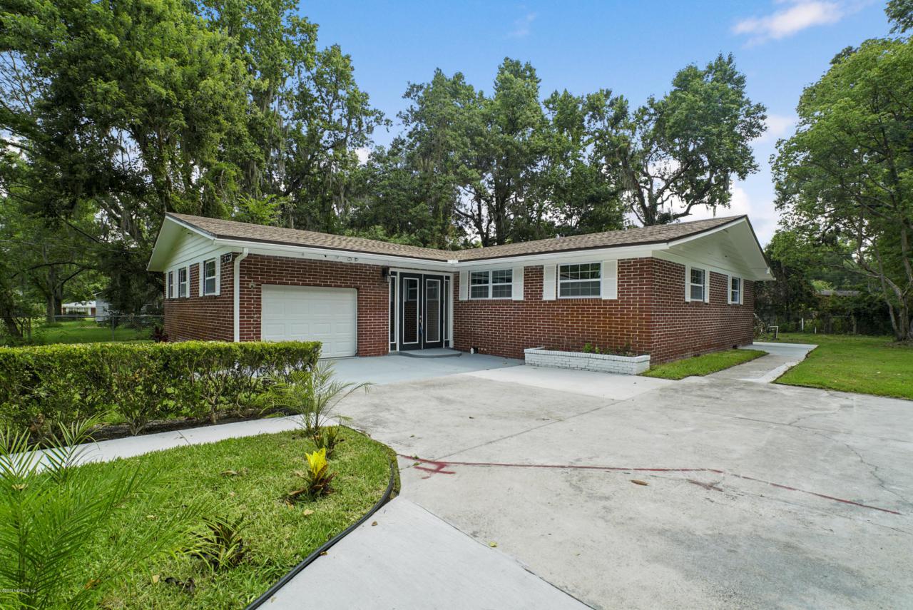 6137 Cypress Inn Dr - Photo 1