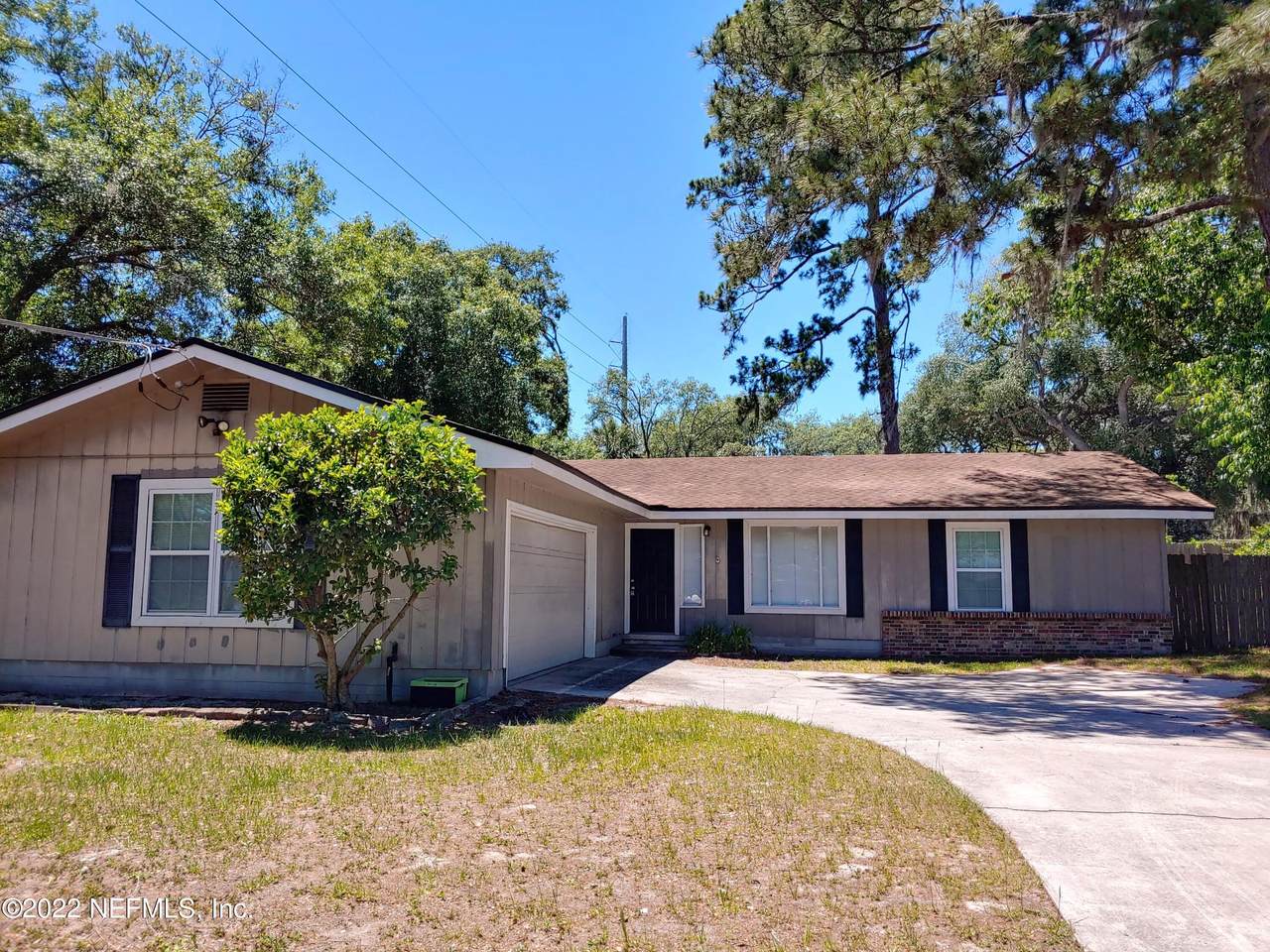1806 Pleasant Point Ln - Photo 1