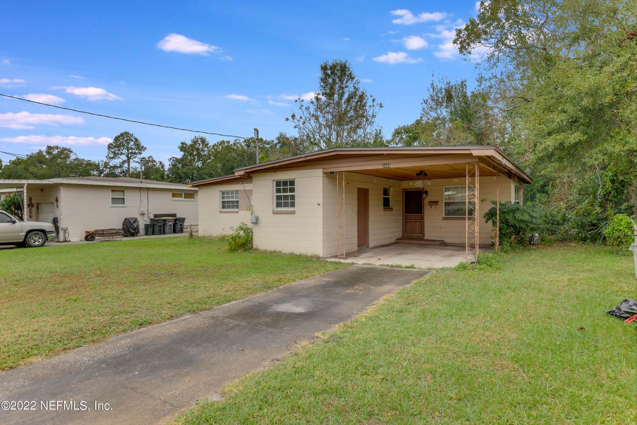 2456 Sam Rd - Photo 1