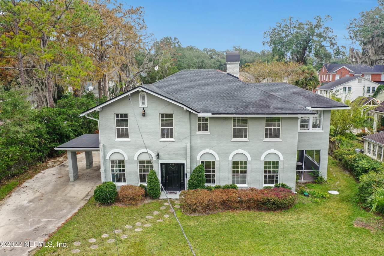 1847 Greenwood Ave - Photo 1