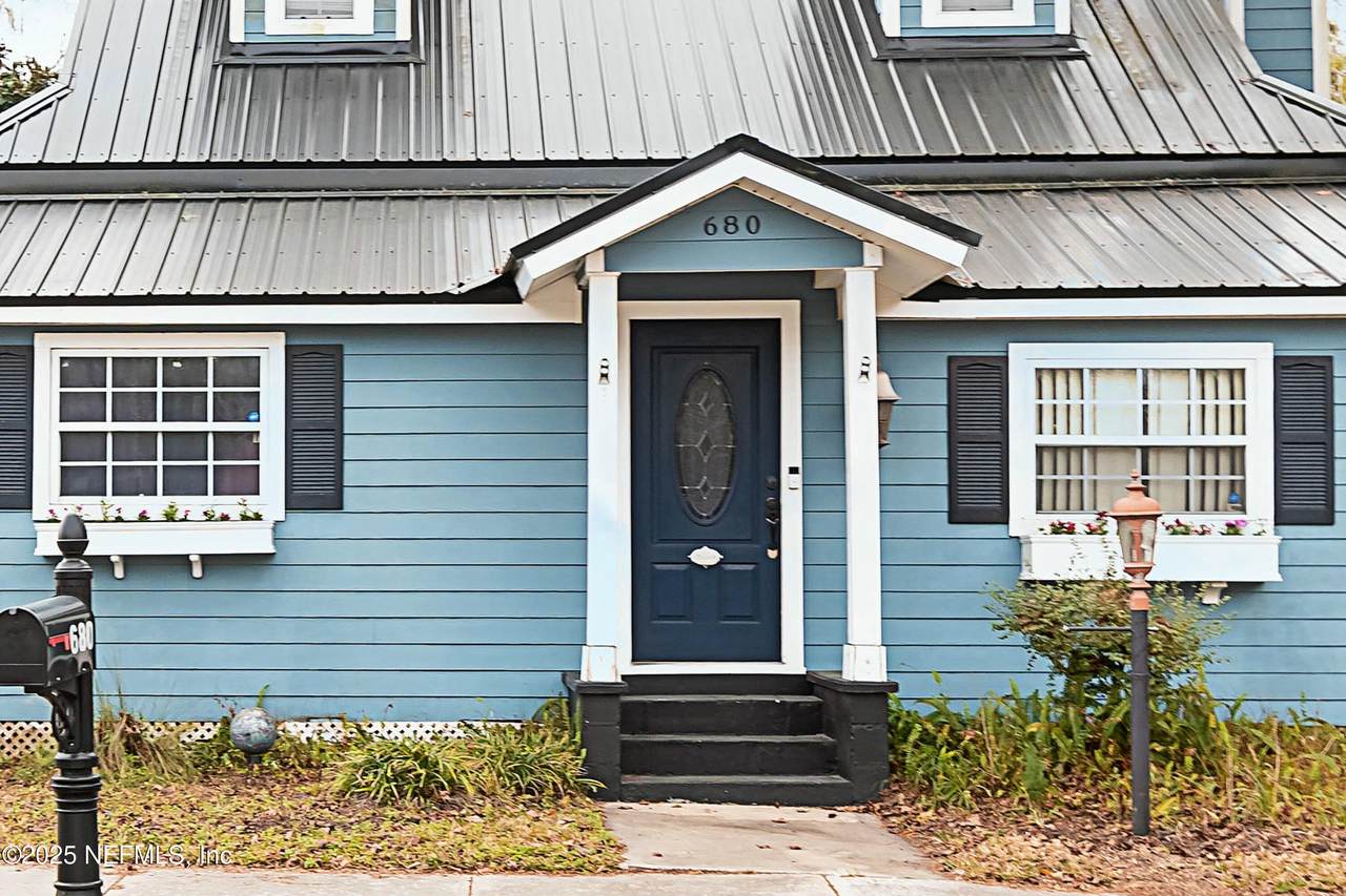 680 Madison Street - Photo 1