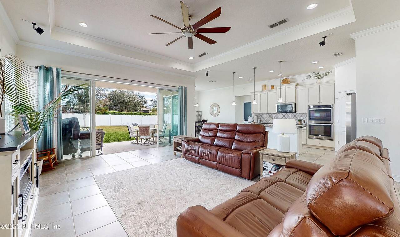 160 Positano Avenue - Photo 1