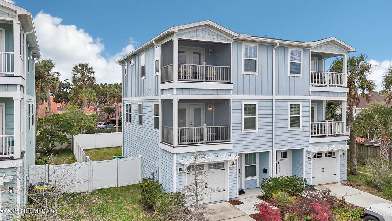 342 4TH Street - Photo 1
