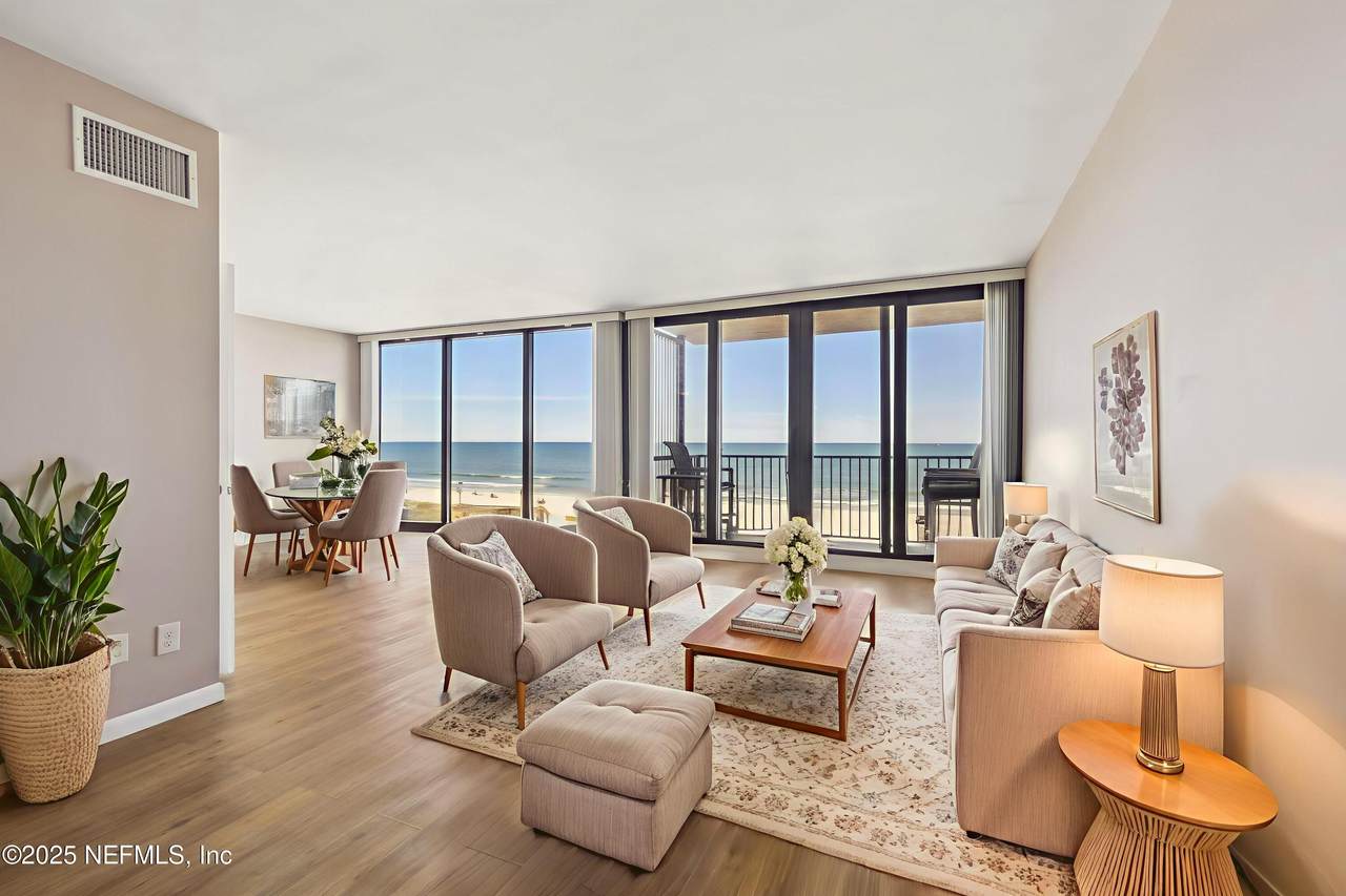 601 1ST Street - Photo 1