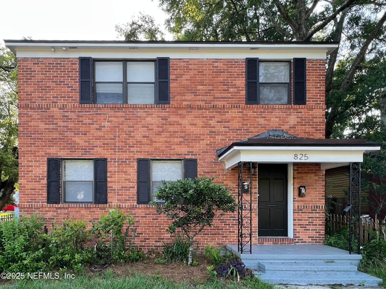 825 Mcduff Avenue - Photo 1